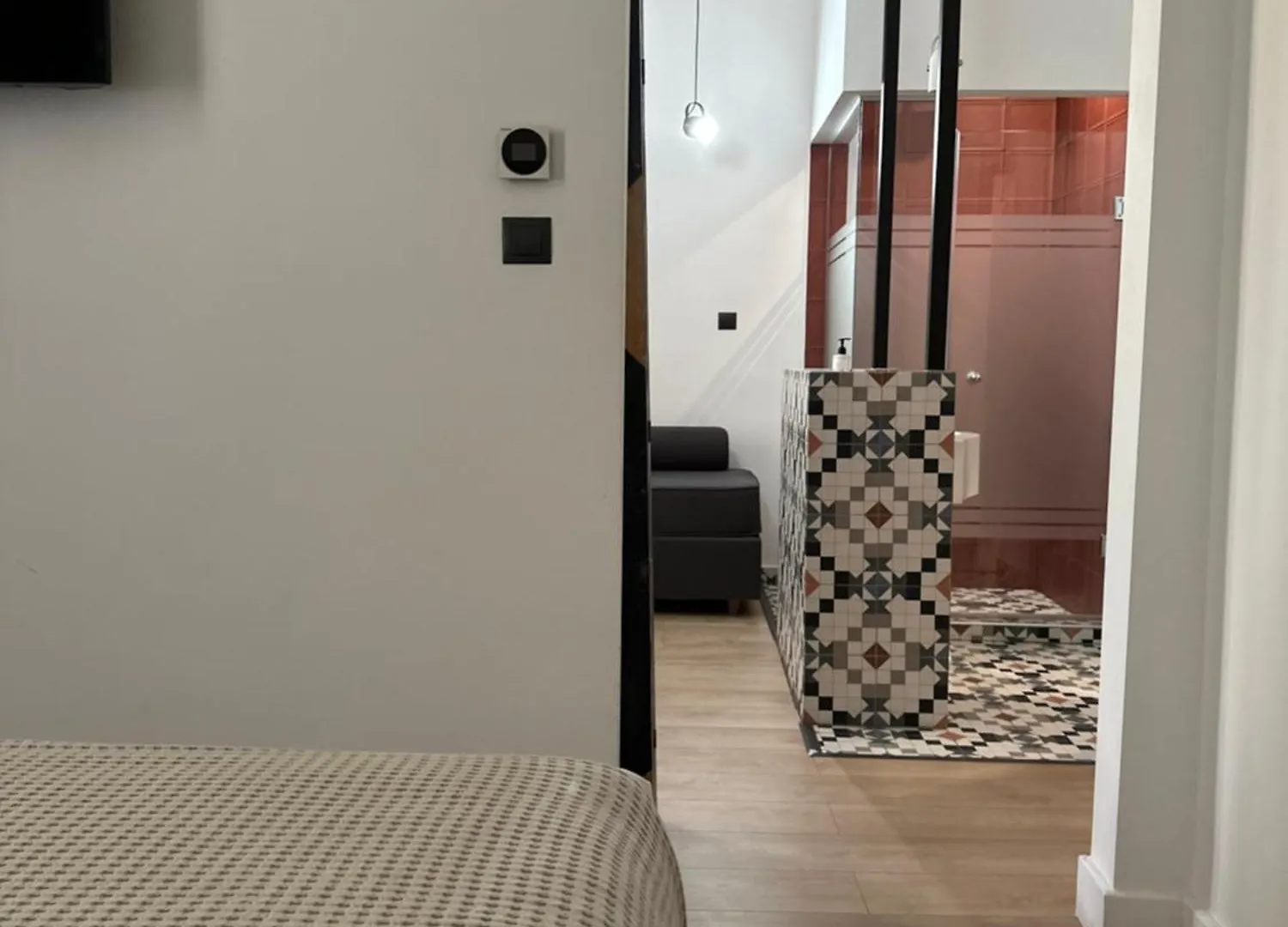 The Maroon Bottle Luxury Suites Salonicco Grecia