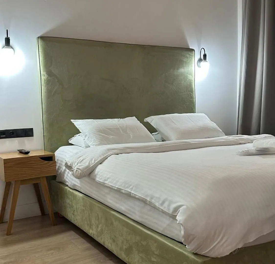 The Maroon Bottle Luxury Suites Θεσσαλονίκη Ξενοδοχείο με διαμερίσματα